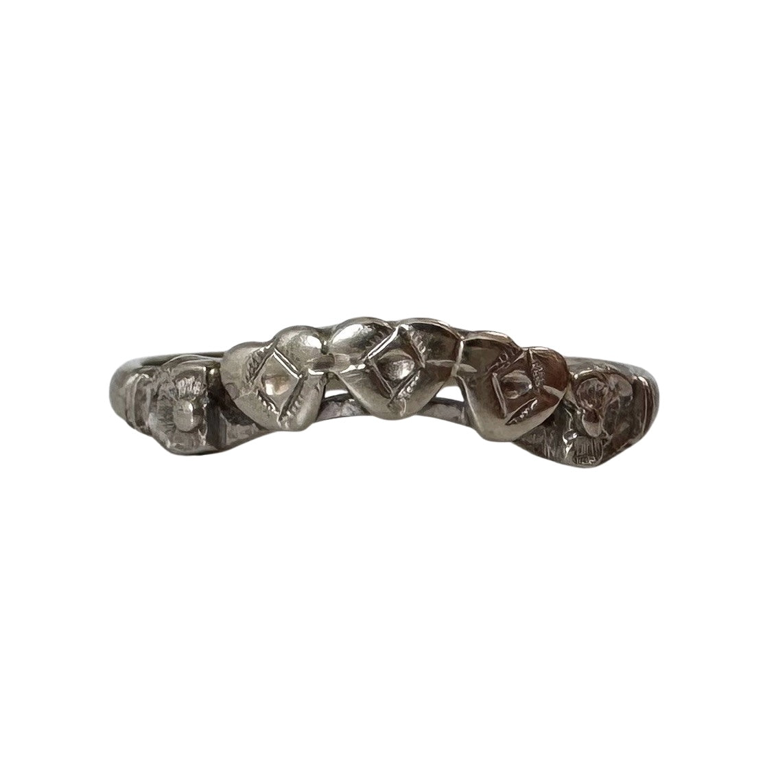 V I N T A G E // nouveau rainbow / 14k white gold curved wedding band / size 6