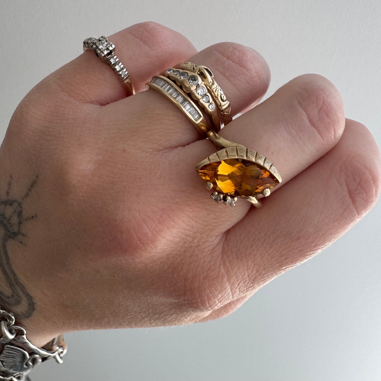 V I N T A G E // pinky promise / 14k and diamond seven stone stackable ring / size 3.5