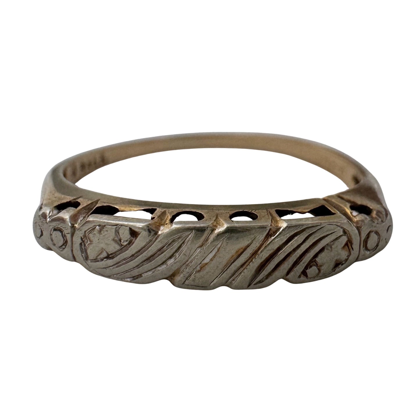 V I N T A G E // floral wave / 14k yellow and white gold embossed band / size 6