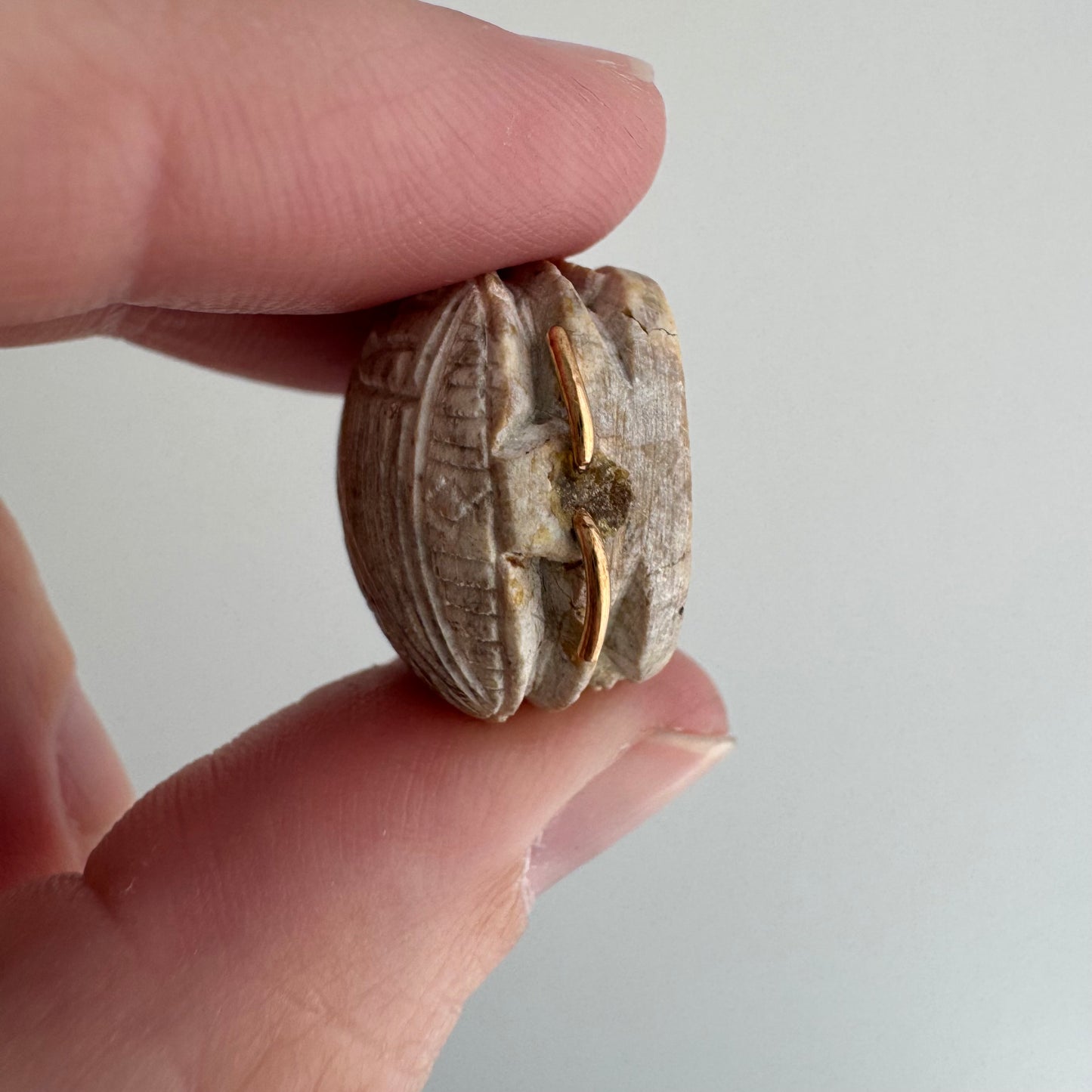V I N T A G E // dynamic beetle / 14k and carved faience or stone scarab with maybe Horus carving / a pendant