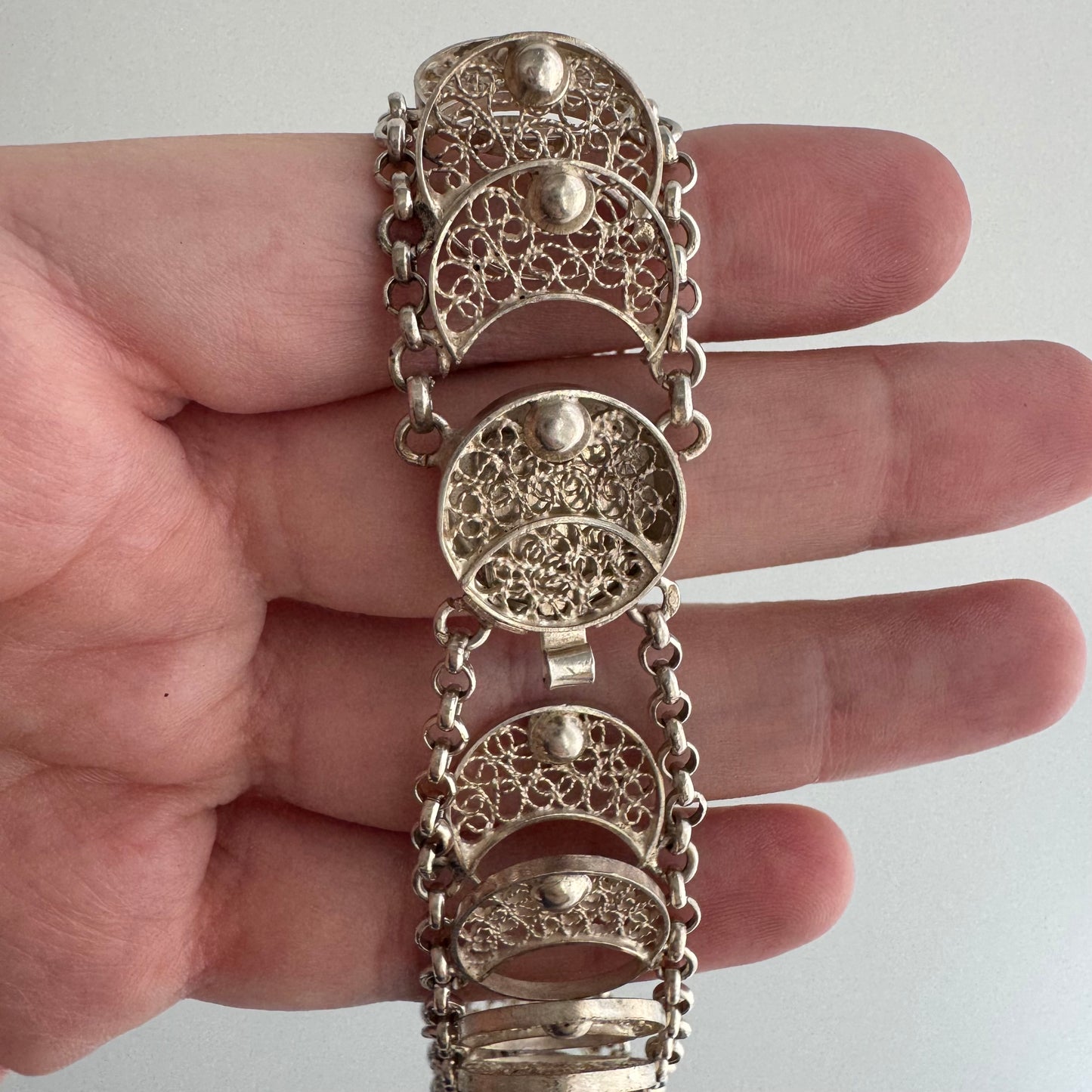 V I N T A G E // many many moons / eastern European 835 silver crescent moon filigree link flat chain bracelet / 7.75", 25g