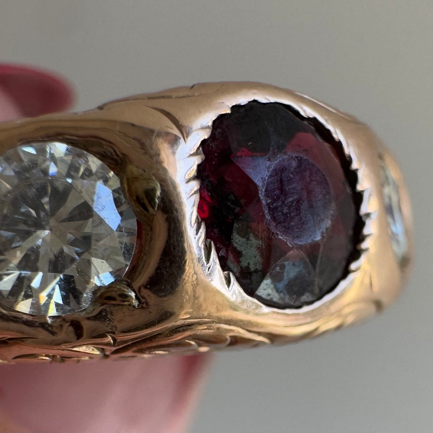 V I N T A G E // trilogy romance / 14k rosy gold with garnet and moissanite / size 8.25