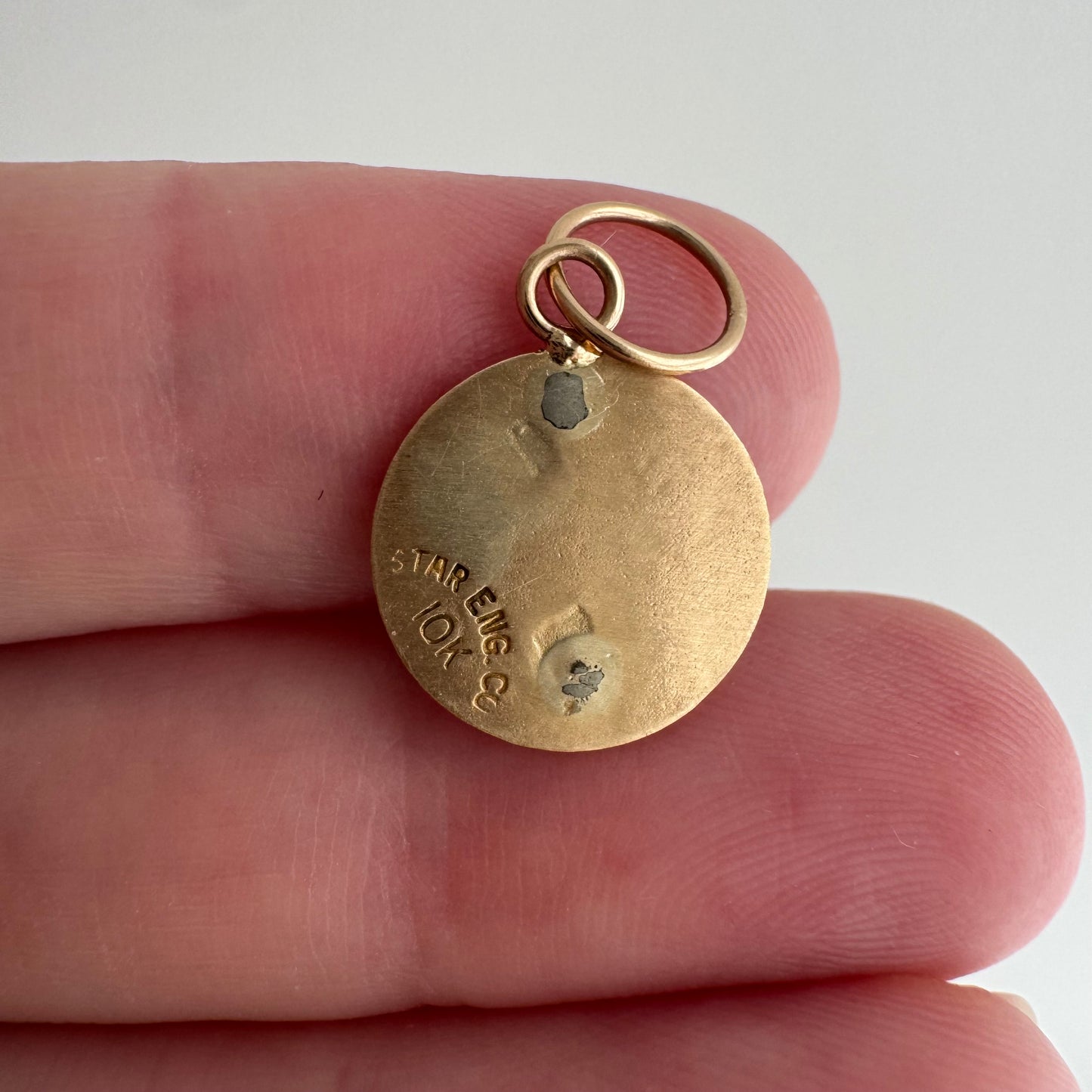 reimagined V I N T A G E // everything is connected / 10k five point star framed by a wreath / a pin conversion pendant